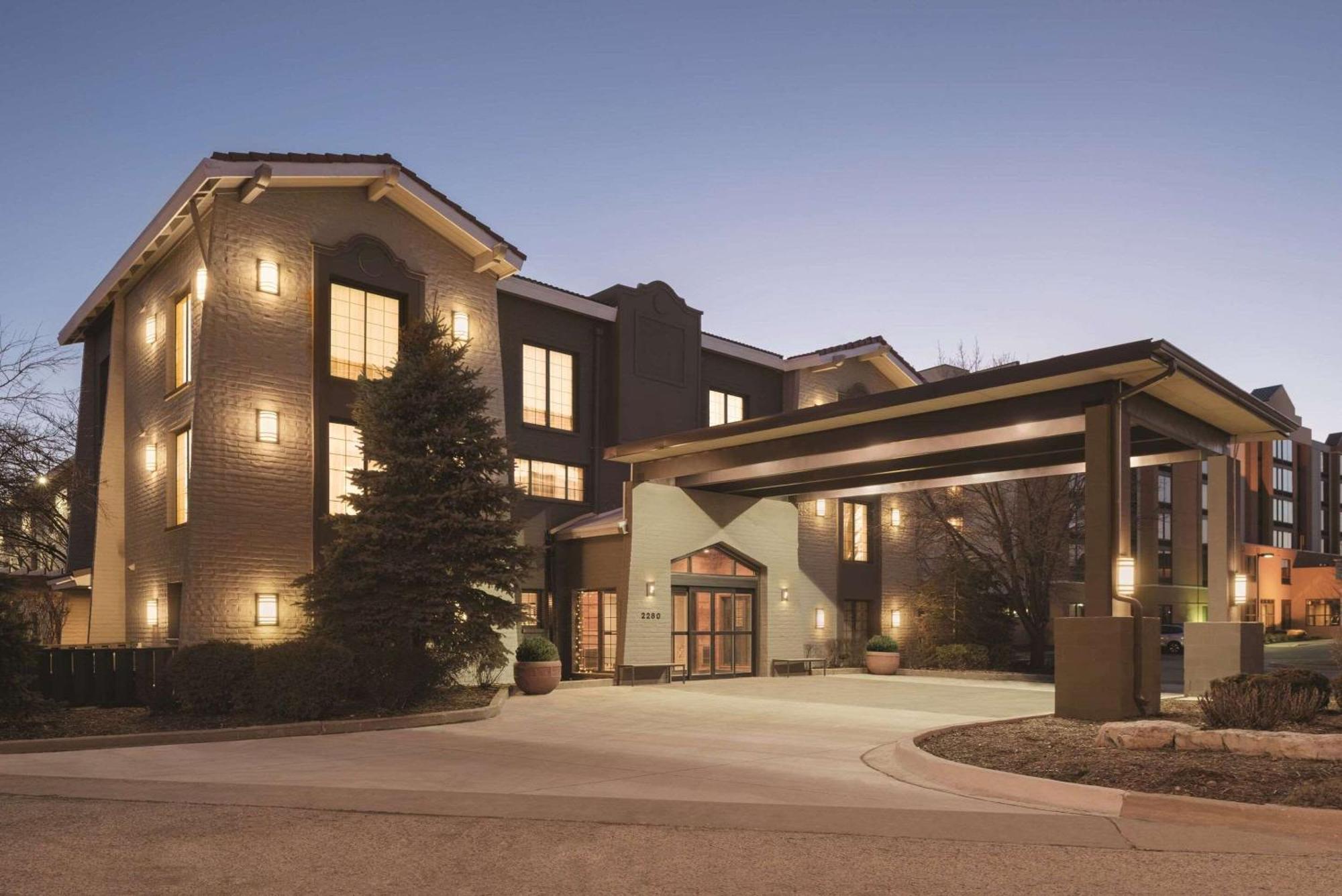 Country Inn & Suites By Radisson, Chicago-Hoffman Hoffman Estates Bagian luar foto