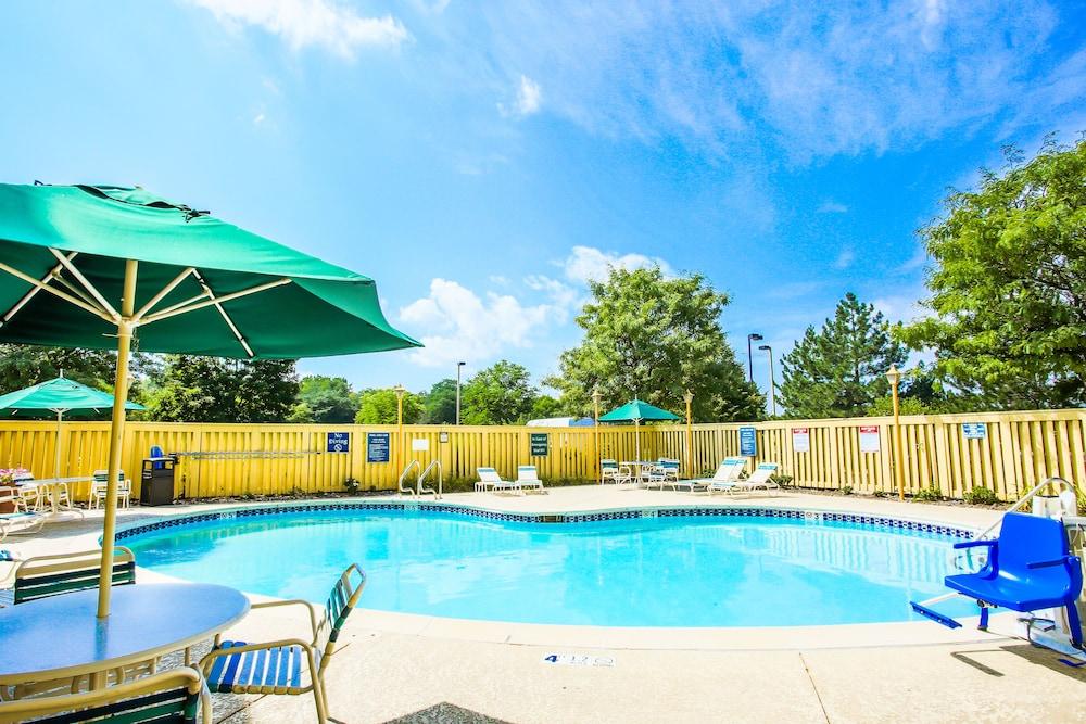 Country Inn & Suites By Radisson, Chicago-Hoffman Hoffman Estates Bagian luar foto